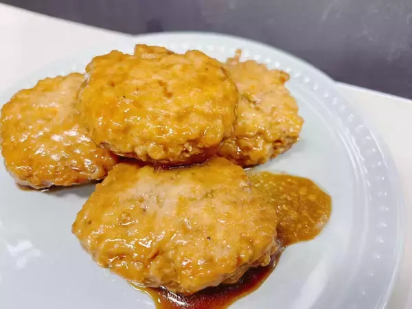 「かぶ、コンソメ、バターがあれば5分で副菜1品「かぶのとろとろのコンソメバター煮」」の画像