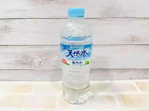 「サントリー天然水「4種を飲み比べてみた！」」の画像