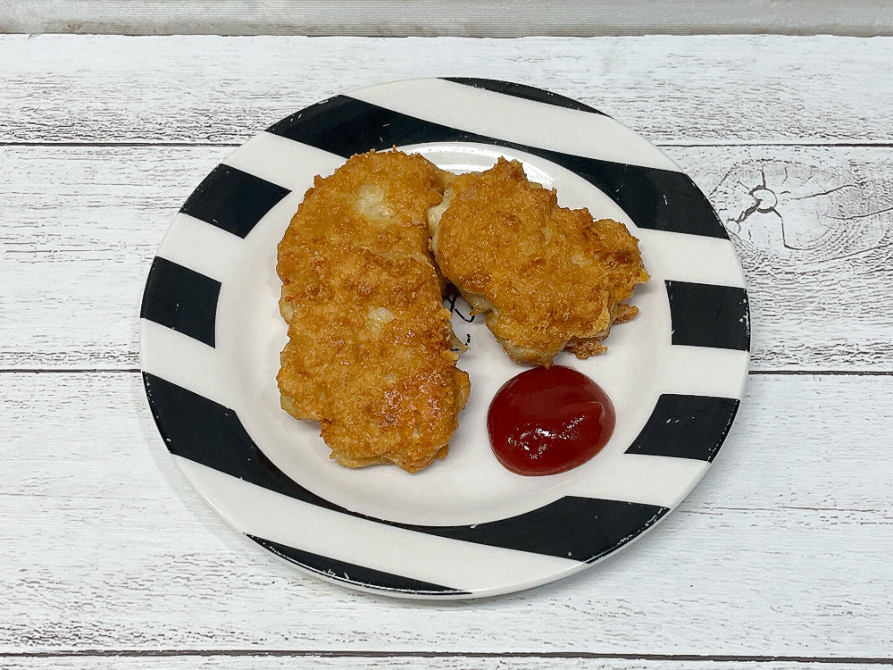 絹ごし豆腐×鶏ひき肉でお店のナゲット！"食材2つで作るおかずレシピ"
