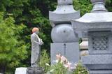 「変わるお墓参り事情 若い世代はお墓参りに行っているのか？」の画像1