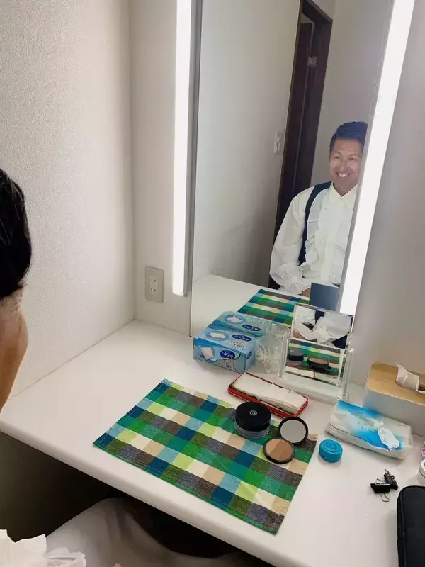 「昭和スタアに大変身！マルベル堂のプロマイド撮影体験」の画像