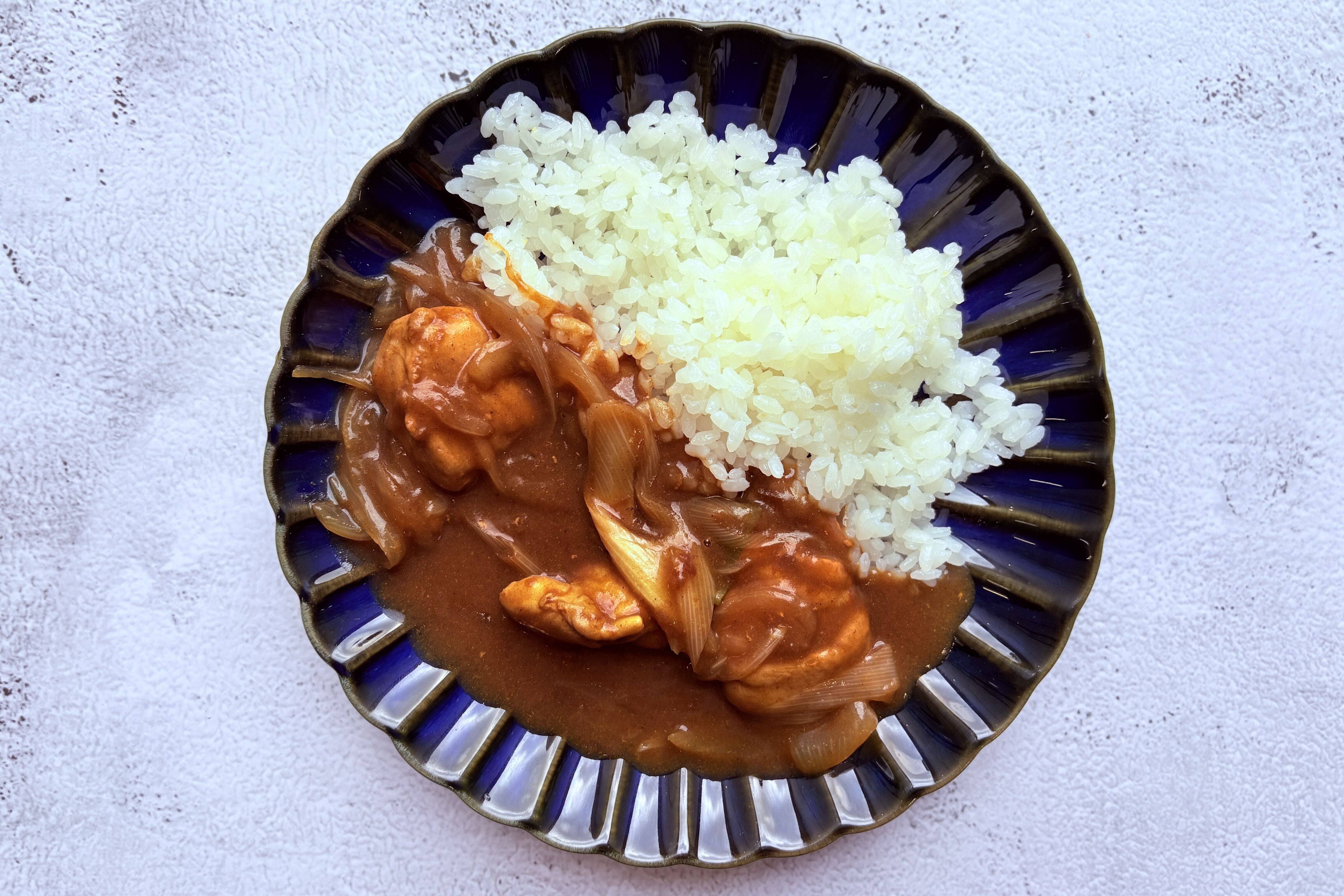 干しエビ・かつお節・ごま油！市販カレールーにちょい足しで美味さ倍増のレシピ
