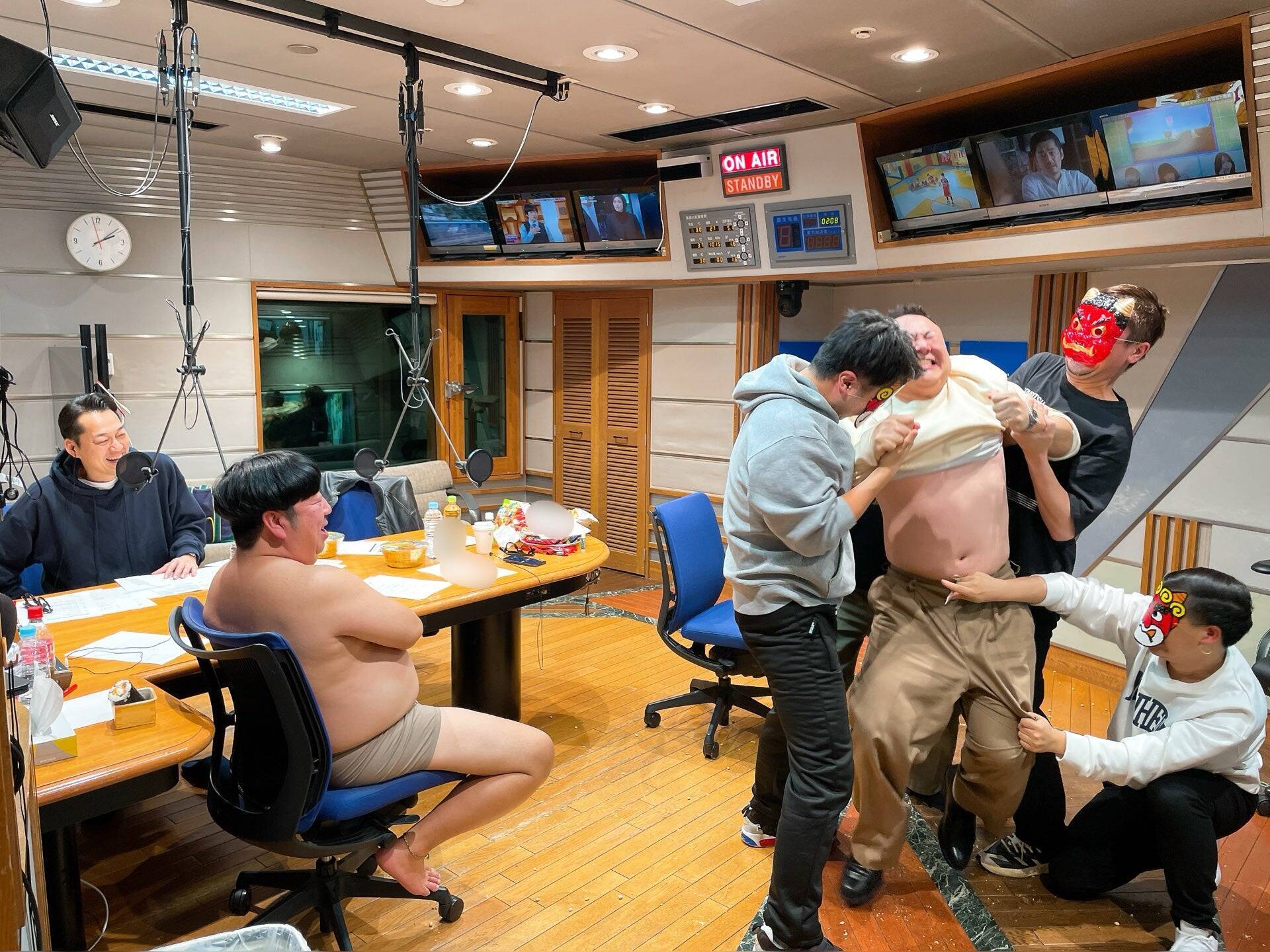 JUNK バナナマン「日村、カップ麺を試食&今年も節分の鬼がやってきたぞ！」