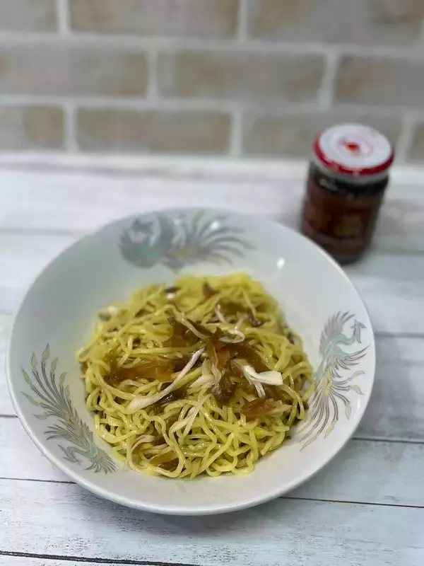 「ごま油と醤油の香りにザーサイのコクで最後まで飽きがこない！ザーサイ油そば」の画像