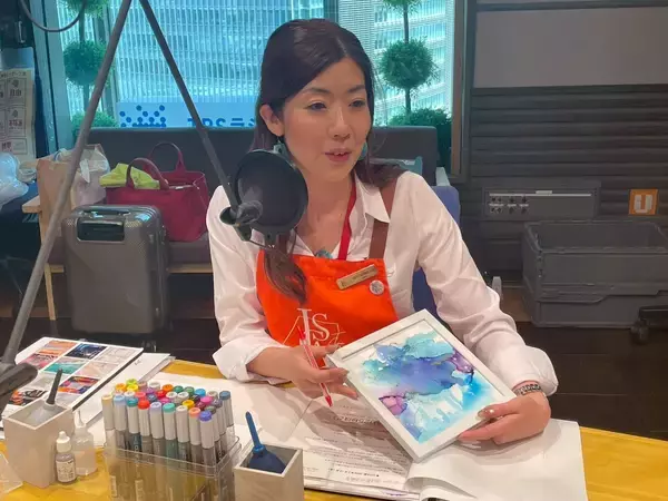 「失敗なし！成功か大成功しかない！？”アルコールインクアートに挑戦してみた」の画像