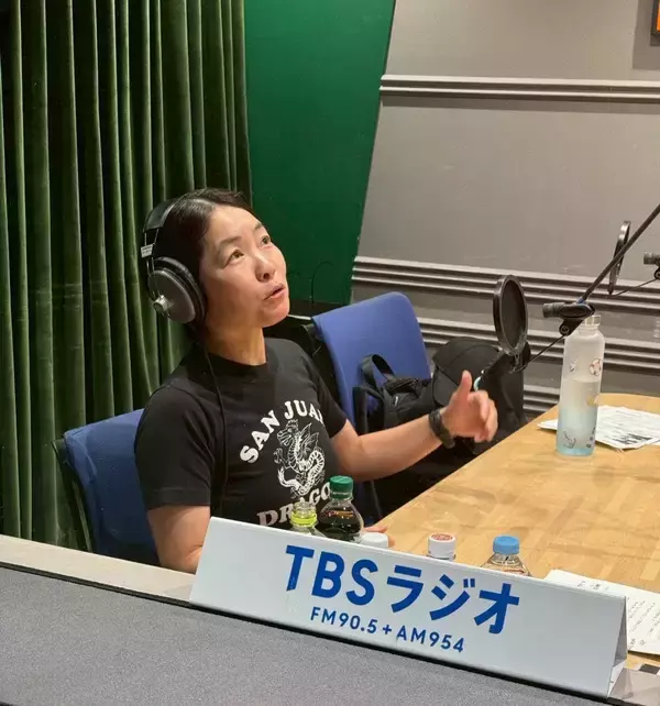 「イモト、"イッテQカナダロケ"と"シール帳はじめました！"」の画像