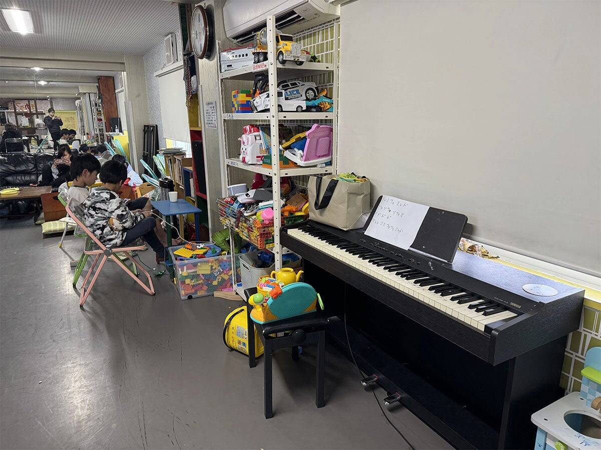 ひとりで抱えない子育て 地域が作る「新しい家族」