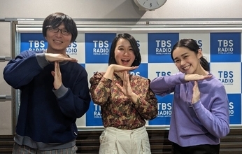 一橋大学卒！『スナック水中』のママ、坂根千里さんにお話を聞きました