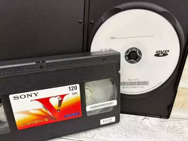 あなたの思い出は大丈夫？”VHSビデオテープダビングサービス”今やるべき理由