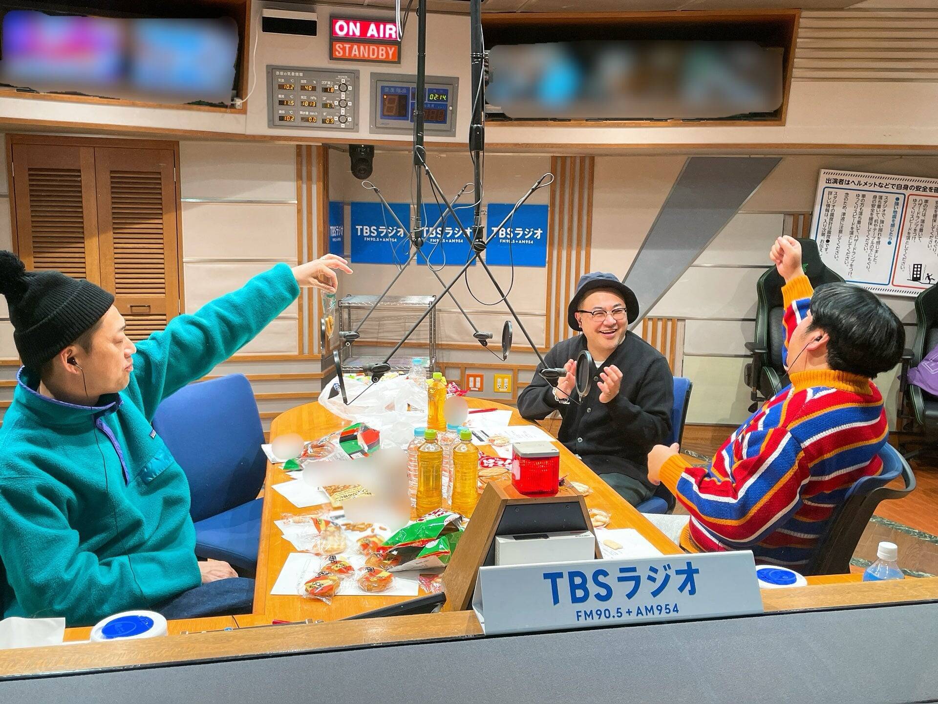 バナナマン「設楽にもらったカラフルセーター＆大好きなお菓子の話！」