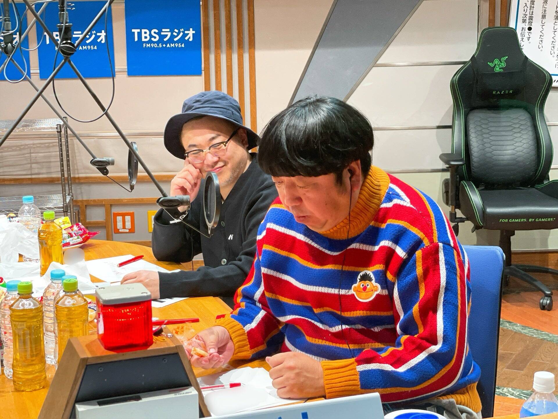 バナナマン「設楽にもらったカラフルセーター＆大好きなお菓子の話！」