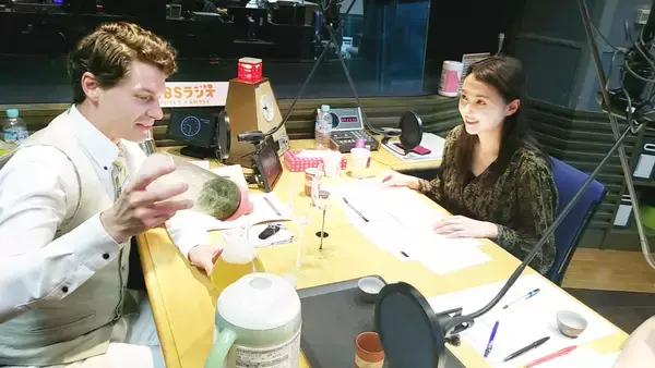 「スウェーデン出身の日本茶のプロが山形アナに淹れた絶品茶を解説」の画像