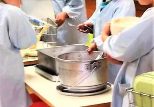 給食なしの夏休み。広がる食料支援