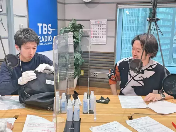 人気YouTuber・MBのカバンの中身は！？