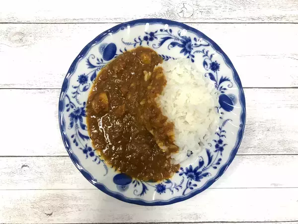 「酸っぱ辛いが新しい！カルディの「ポークビンダルーカレー」一度は試してみて！【カルディ総選挙】」の画像