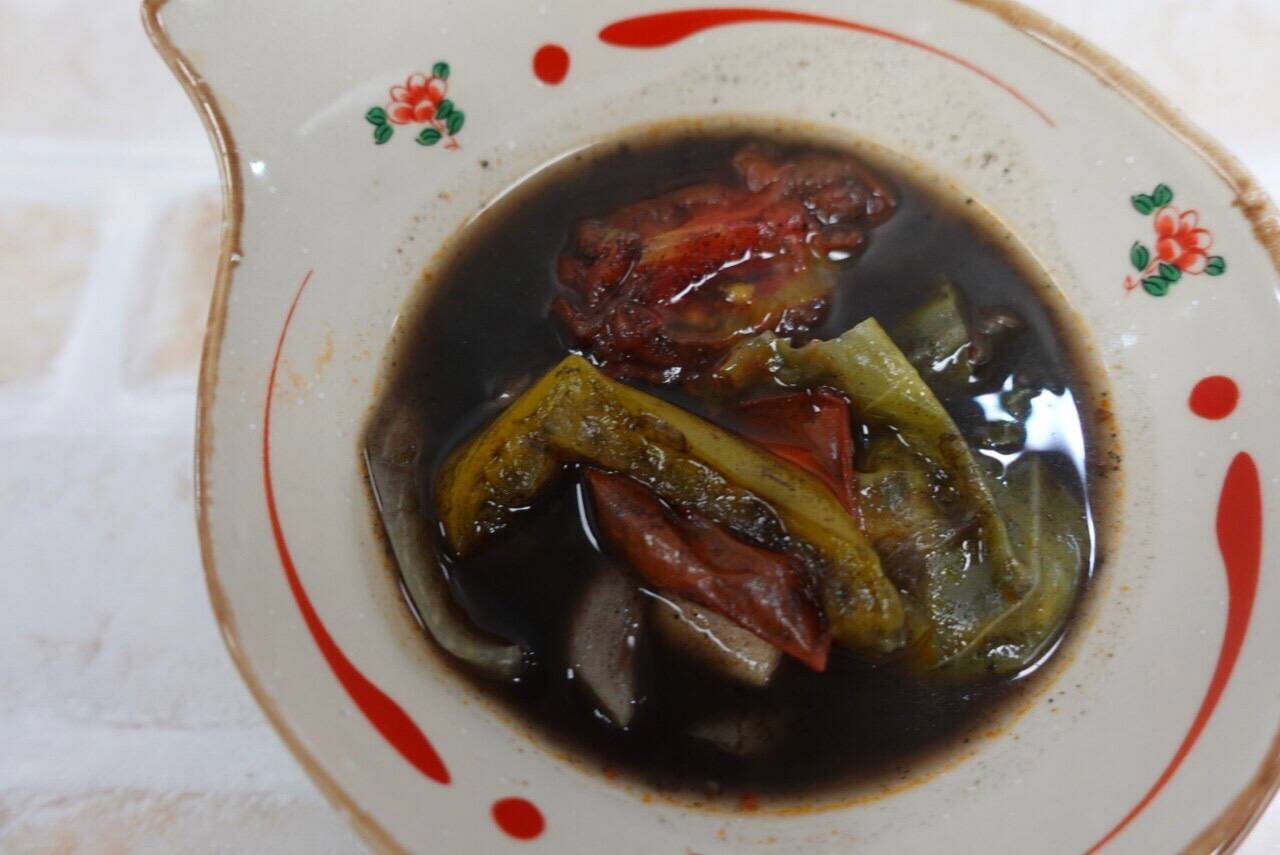 つゆが真っ黒！？無印良品の「いかすみ鍋」はパエリアを感じる簡単鍋つゆ