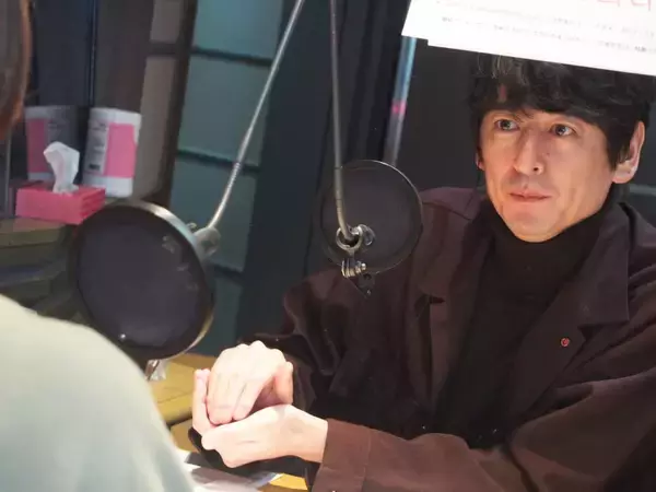 「赤江珠緒が博多大吉にレクチャー！おにぎりを三角に握りたいなら・・・上はコイコイ、下はモミモミ！」の画像