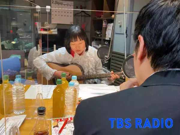 「山里亮太 「歌！ キュン！ 漫才！ 復活しずちゃん大活躍！」」の画像