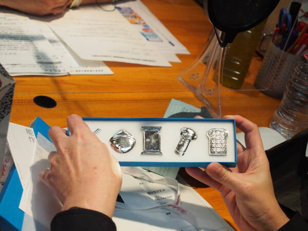 祝50才 博多大吉 つぶやきシロー おじさん2人の誕生日パーティー開催 21年3月11日 エキサイトニュース