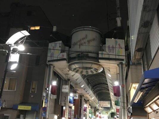 東京都の消灯要請で通行人の安全確保は？各商店街の対応