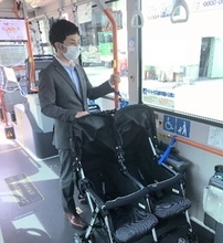 ベビーカーで公共交通機関が利用しやすくなる新たな試み