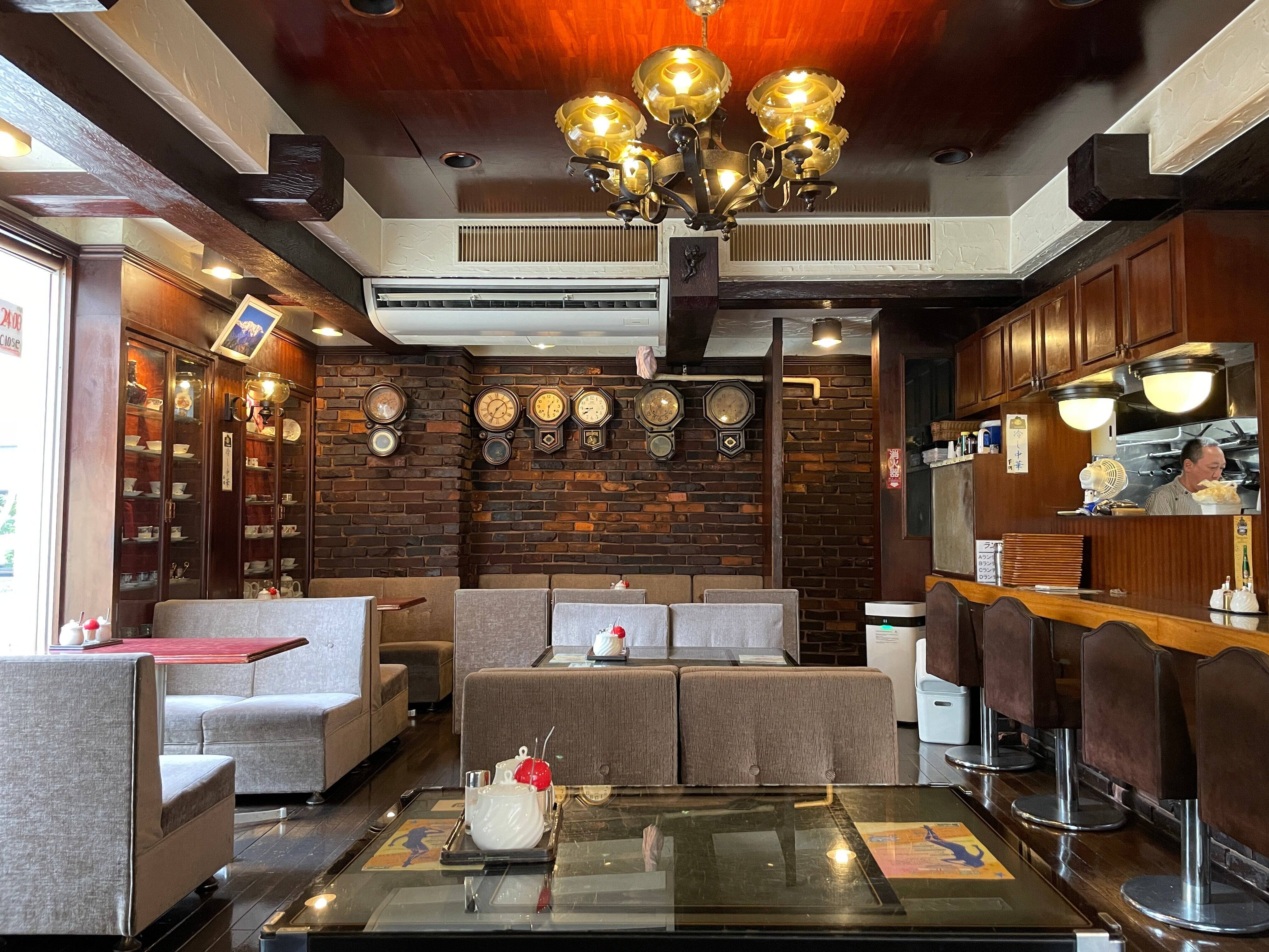 タクシー運転手や昭和の芸人も集った食の名店も！昭和レトロを体感、東京純喫茶