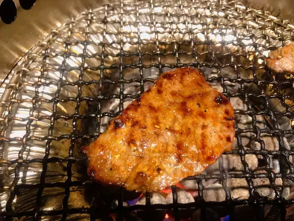 「研修中の新人スタッフが運営する店。離職防止に効果あり？」の画像