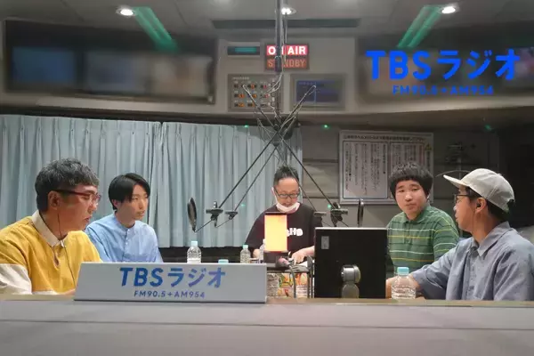 「おぎやはぎ"バカ爆杯優勝！エビカレンダーがやってきた！！"」の画像