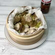 せいろの蓋を開けた瞬間、食欲をそそる！鶏肉とザーサイの蒸しもの