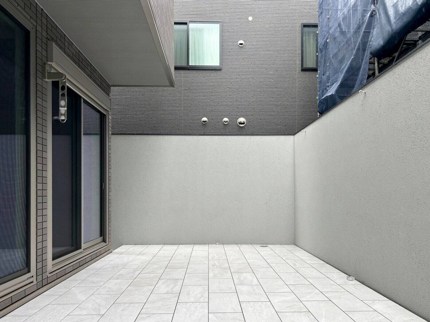 最短2日塀が建つ！ 発泡スチロールを建材に変えるGAW INNOVATION