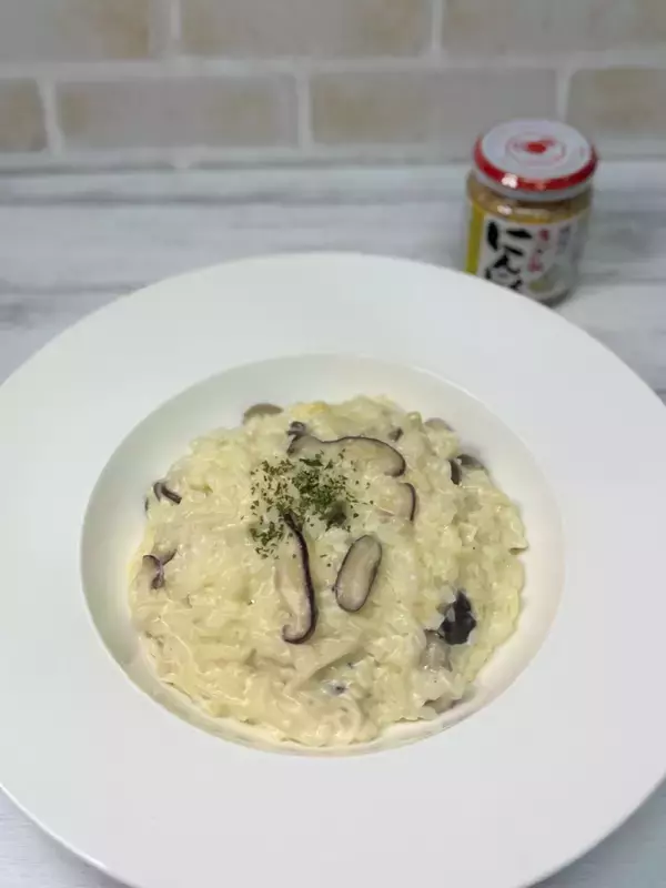 「濃厚クリーミーきのこのリゾット かんたんレシピ」の画像