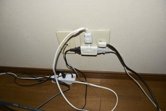 コンセント足りない！パナソニックが新基準を提案「四隅にコンセント」