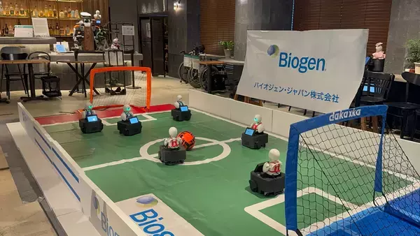 「会場に選手がいない？ロボットで挑むサッカー大会」の画像