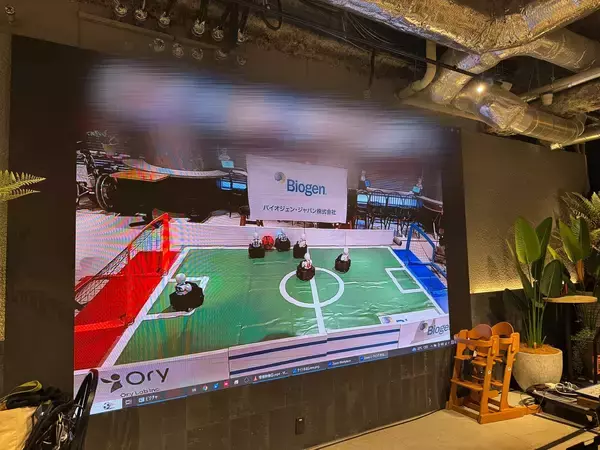 「会場に選手がいない？ロボットで挑むサッカー大会」の画像