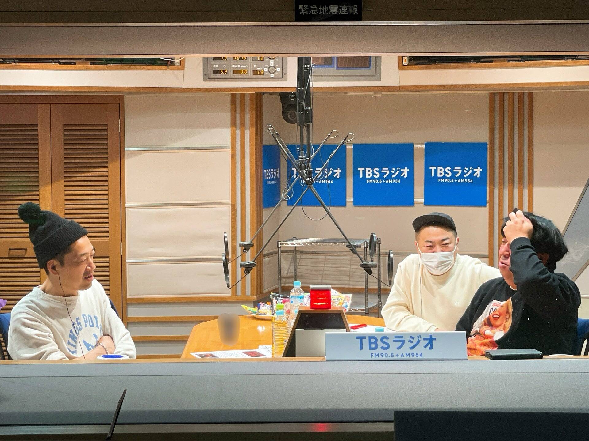 バナナマン「日村、ニューヨークの極寒で１６時間並ぶ！」