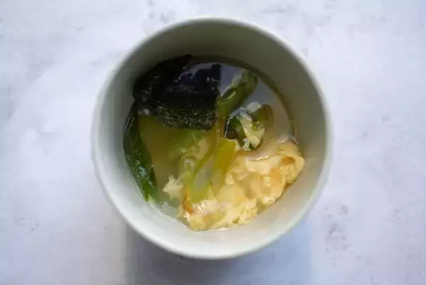 「具材がそのままだしになる⁈味付けもほぼ塩のみ！野菜の一番だしスープ！」の画像