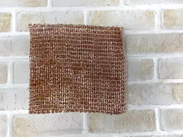 「野菜の皮むき用スポンジ、実際どうなのか試してみた！」の画像