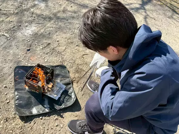 「焚き火がもたらしてくれる”無言コミュニケーション”とは  杉山アナ焚き火体験」の画像