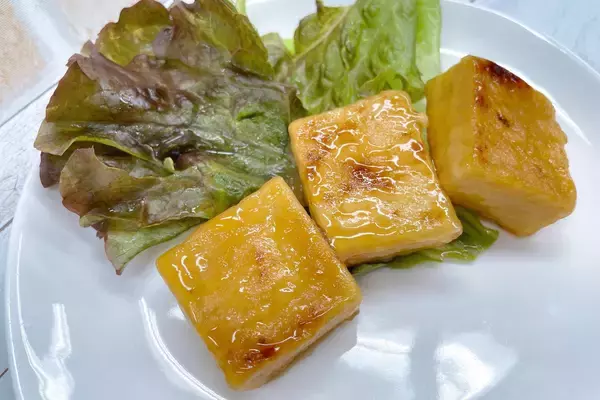 「ジュワっとむちっともっちり！煮物だけじゃない高野豆腐使用ご飯がススむレシピ」の画像