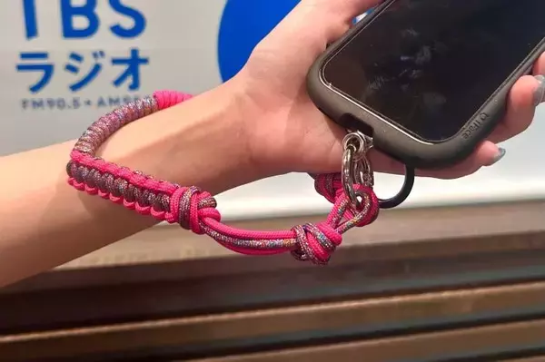 パラコードやアウトドアコードを使った手芸に挑戦！デジタルデトックスにも！