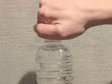「その「ペットボトルの開け方」大丈夫？握力低下は健康リスクを知らせるサイン」の画像2