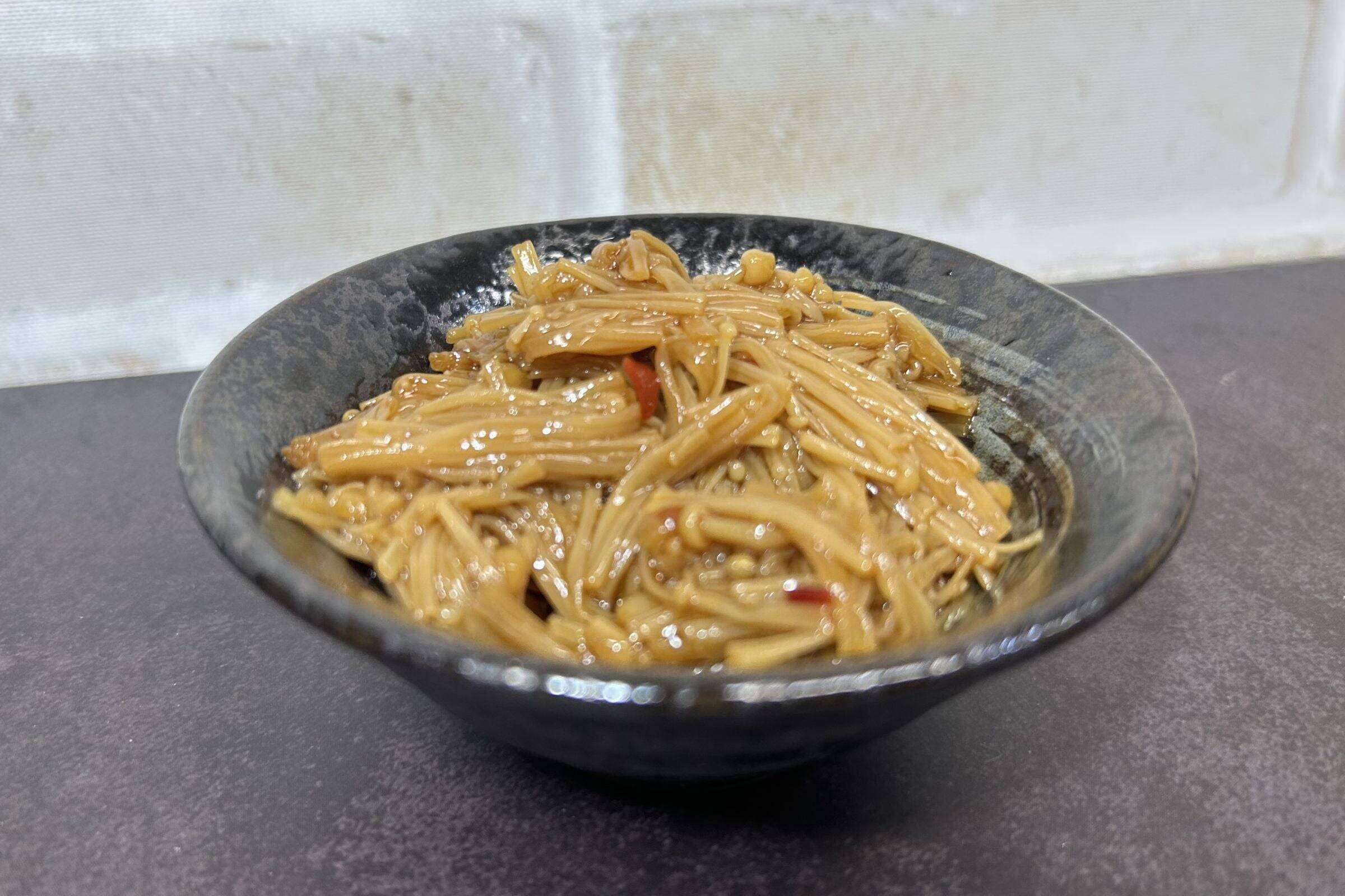 知っているようで知らなかったエノキタケの買い方・保存の仕方！