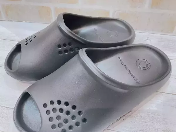 「【汗ダラダラ】【冷房が寒すぎる】この夏、服で困ったらファミマの「コンビニエンスウェア」」の画像