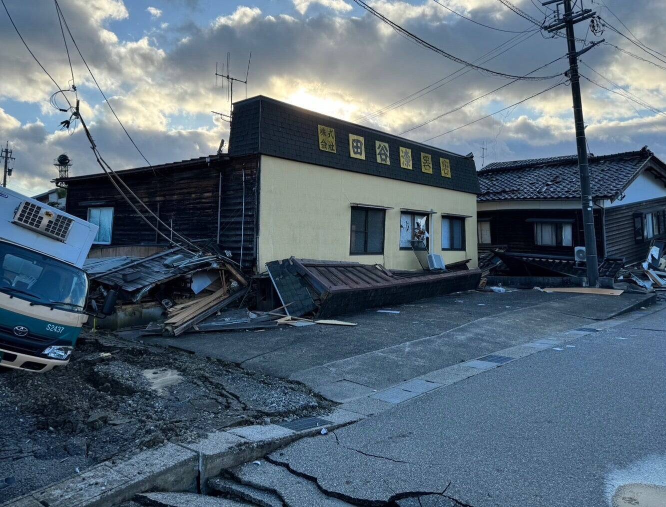未来につなげ、前を向いて頑張る輪島塗