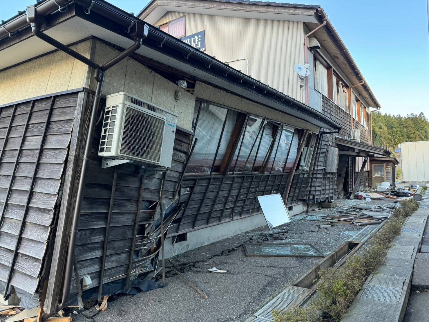 未来につなげ、前を向いて頑張る輪島塗