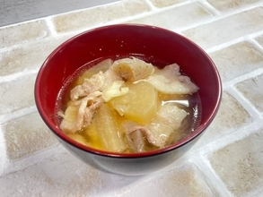 スープ作家・有賀薫さんによる「『豆乳の力』のおかず豚汁」