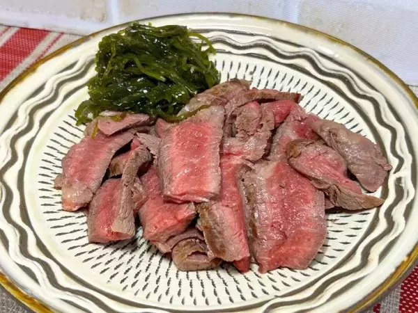 ステーキを簡単に美味しく焼くコツを発表！失敗知らずのごちそうレシピ3選