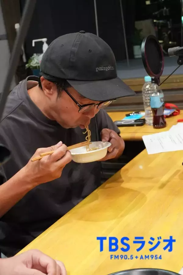 「おぎやは”やっぱり、うちの奥さんが作るマルちゃんの塩焼きそばが一番うまい”」の画像