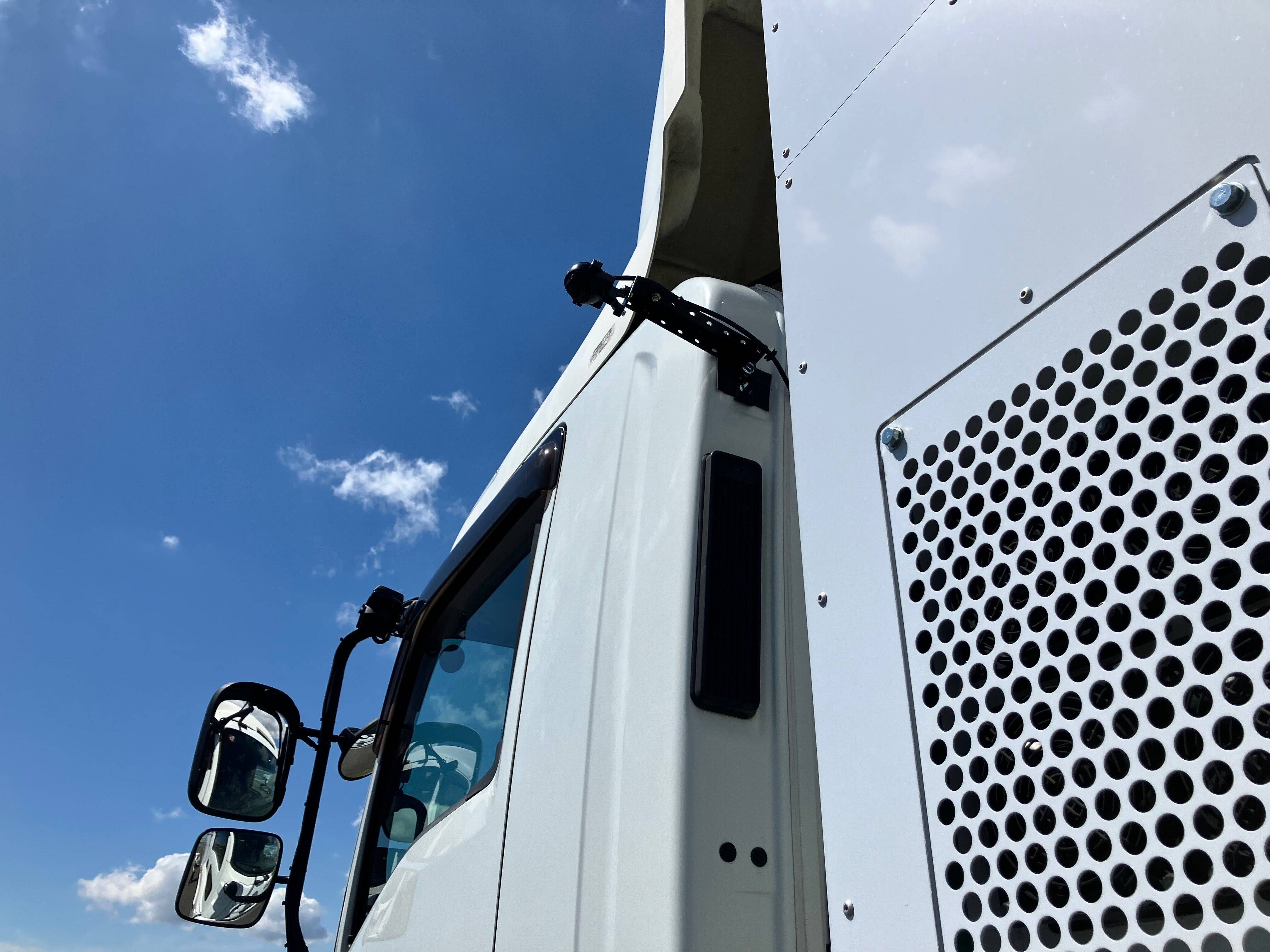 自転車「青切符制度」スタート　巻き込み事故を防げ