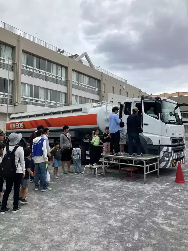 「自転車「青切符制度」スタート　巻き込み事故を防げ」の画像